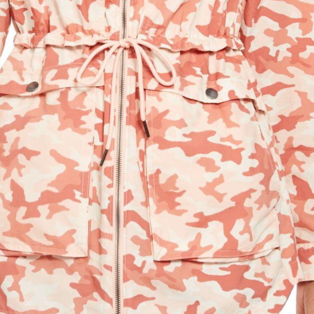 NWT!π Columbia Camo Drawstring Jacket - Picture 3 of 8